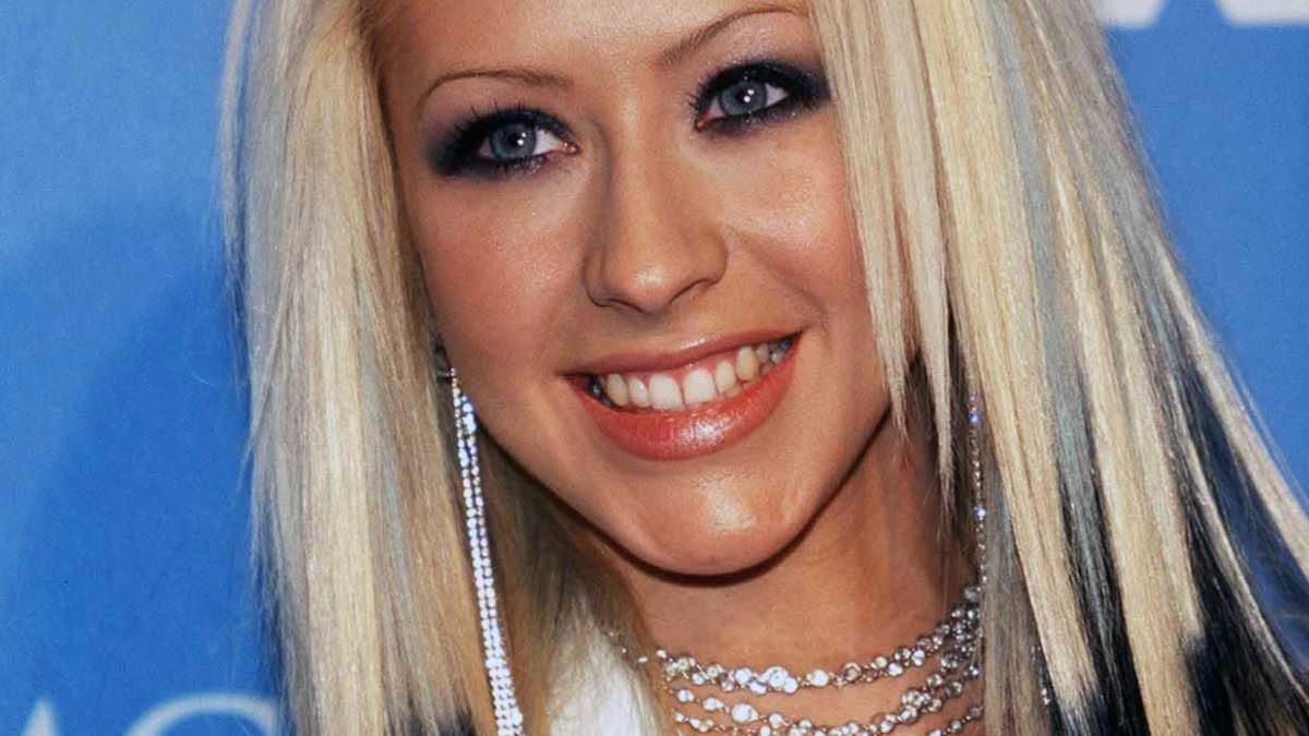 Christina Aguilera przesadziła z wypełniaczami. Jej twarz zmieniła się nie  do poznania