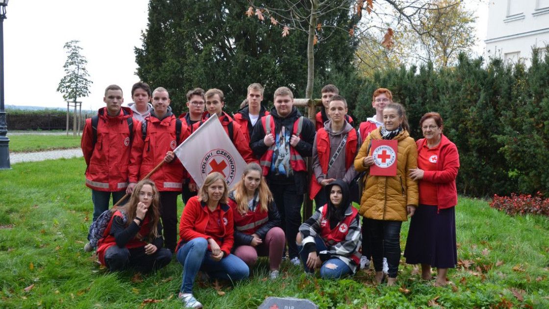 POLSKI CZERWONY KRZYŻ