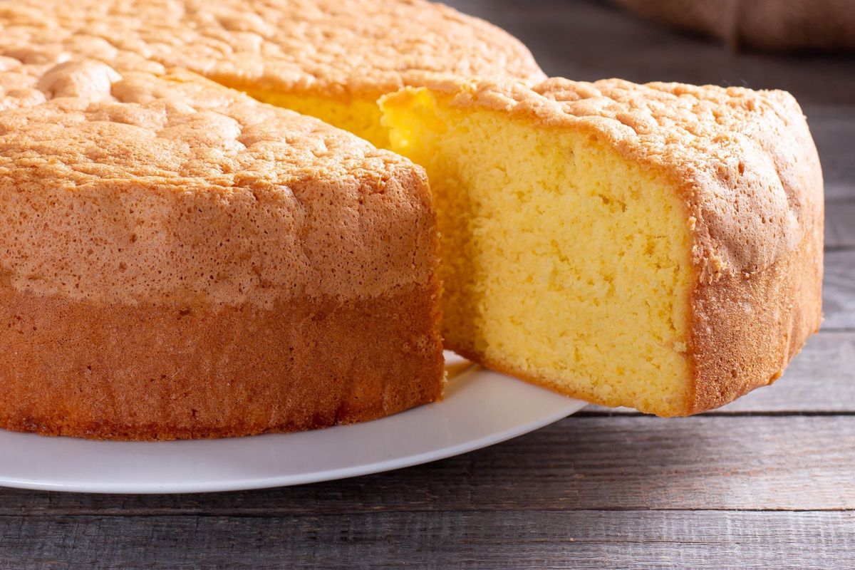 Mastering the perfect sponge cake A guide without baking powder