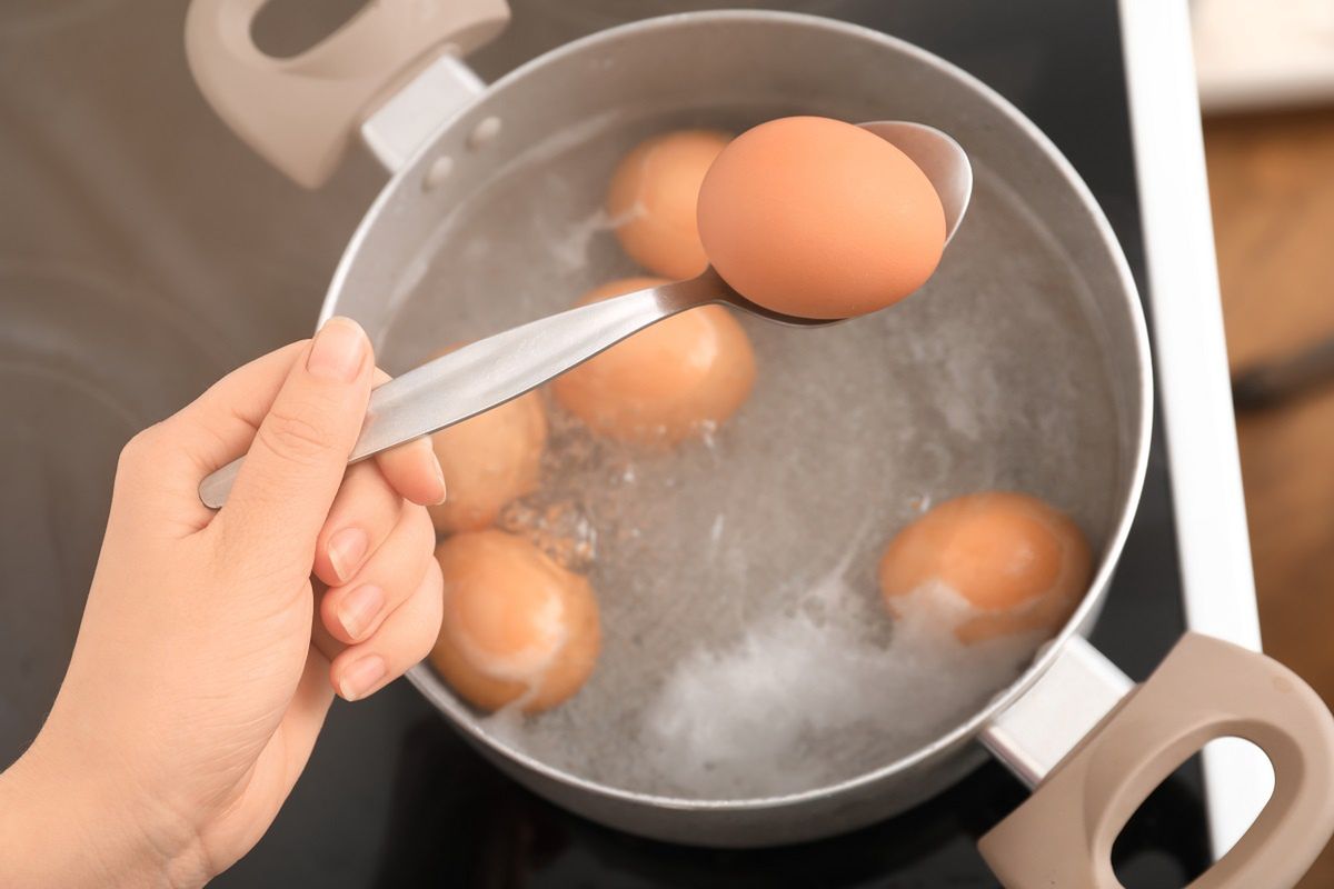 Cracking the Egg Conundrum Boiling Tips for Perfect Easter Shells