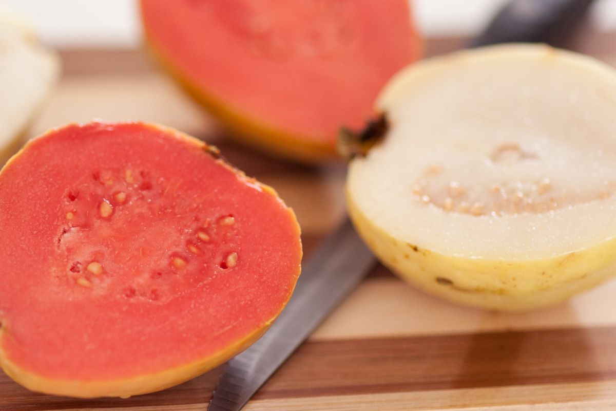 Guava, the superfruit benefits for heart health, diabetes control, and