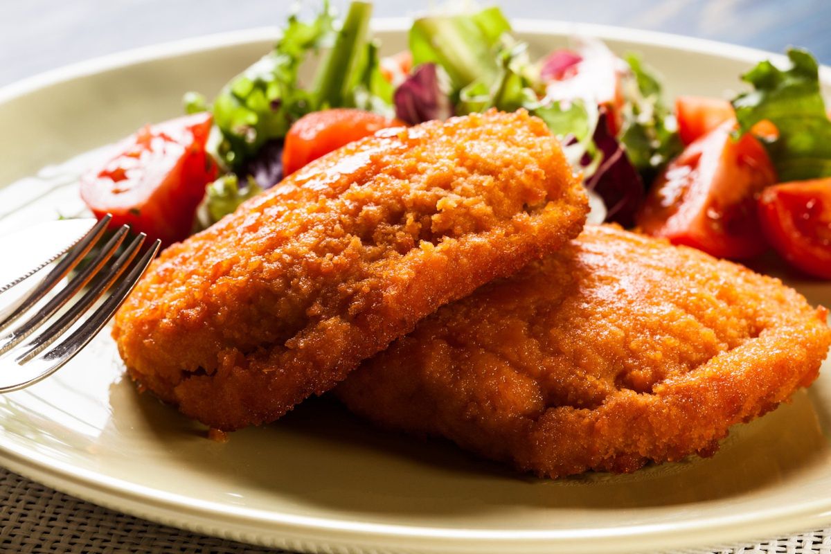 Creamy chicken cutlets: A savory twist on a beloved classic