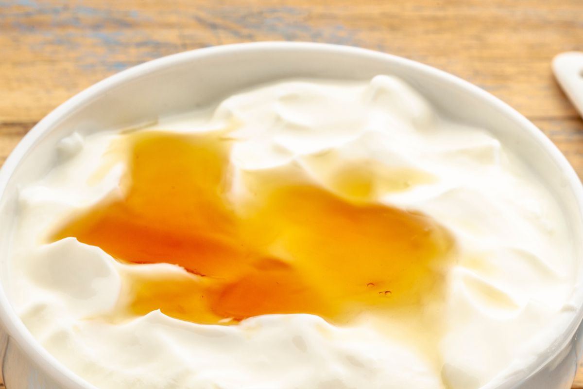 Greek yogurt breakfast: A quick and nutritious morning boost