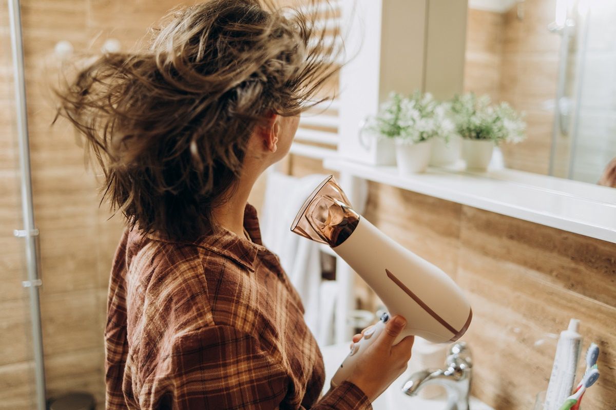 Eliminating the burning smell from your hair dryer A stepbystep guide