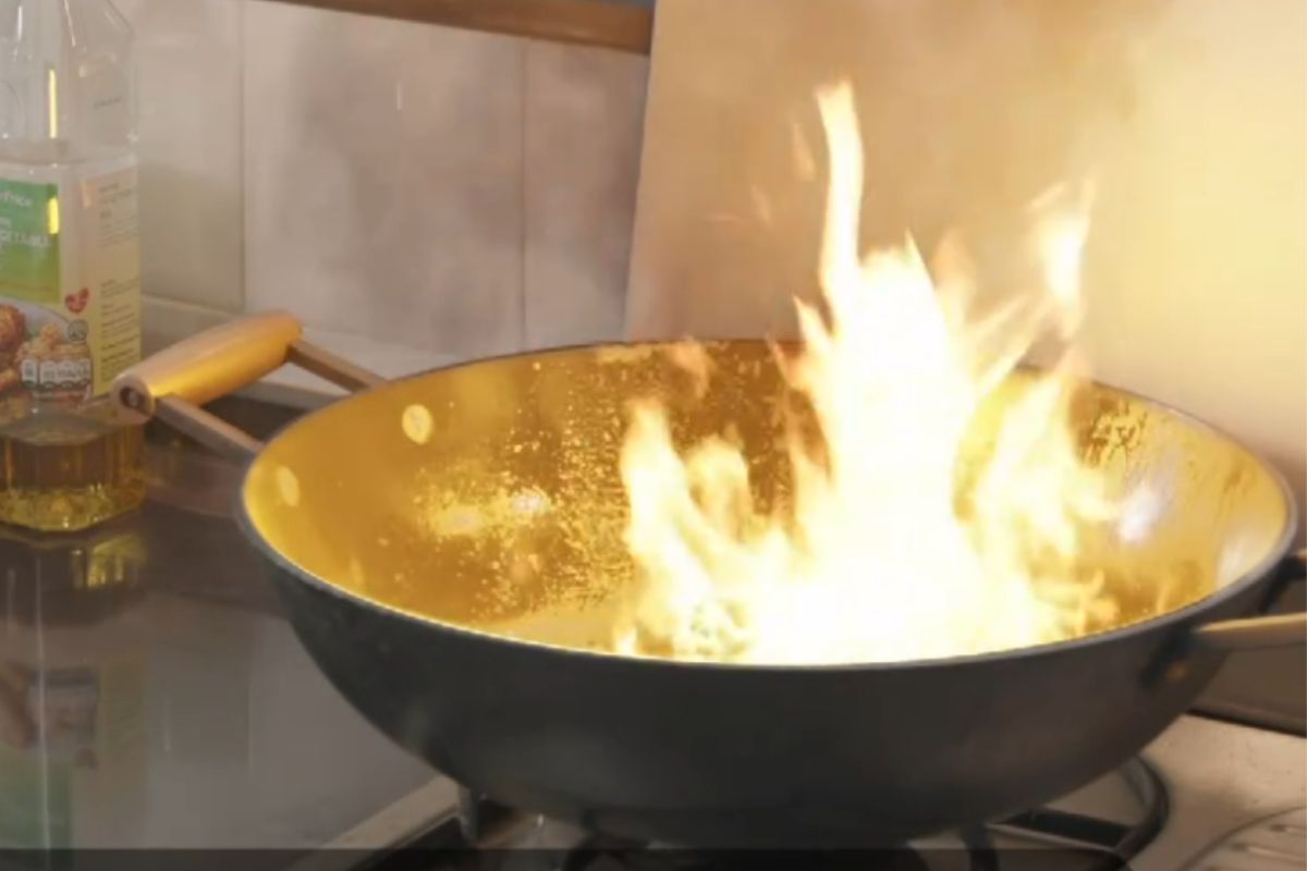 Dousing flames with danger Why water can escalate a kitchen oil fire