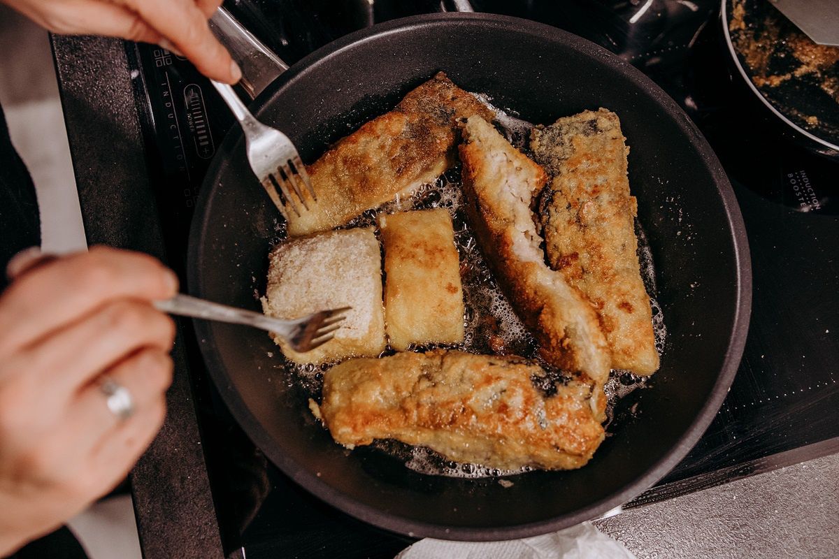 Enjoy fried fish without lingering odour: Simple household hacks