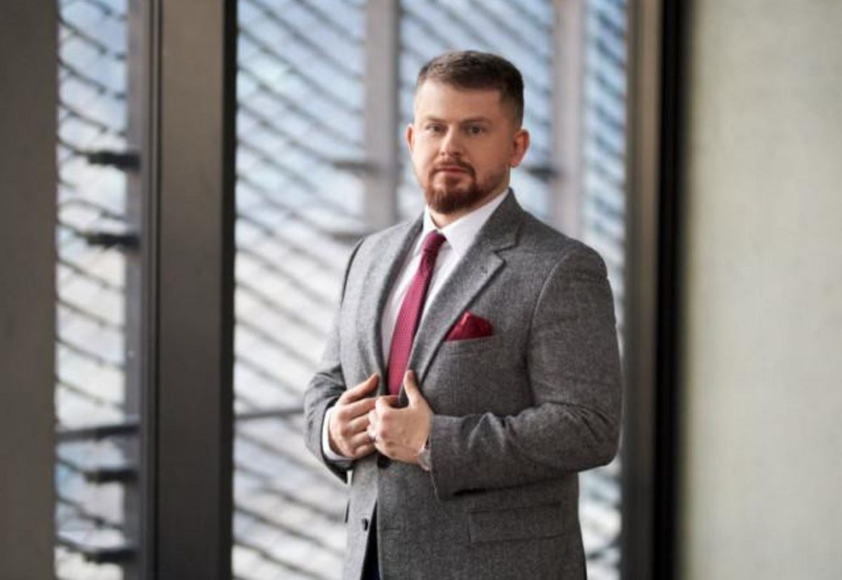 Nowa rola Piotra Mieśnika w Iberionie. Bez treści na YouTubie