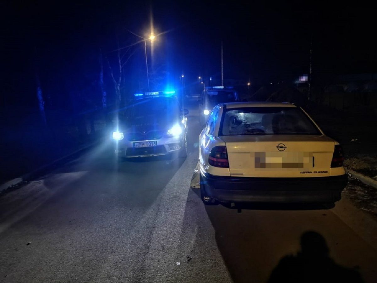 Dlaczego Colin Siedział Zamknięty W Pokoju Kierowca zamknięty w aucie. Policjantów zdziwiło, kto siedział obok