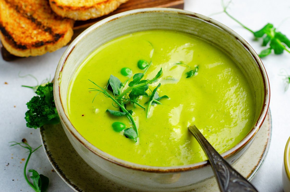 Zucchini cream soup A quick and healthy summer meal idea