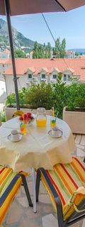 Apartments Zecic Omis