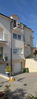 Apartments Mara Vodice