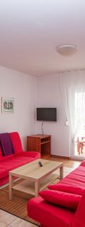 Apartmanok Parkolóhellyel Pirovac, Sibenik - 15320 Pirovac