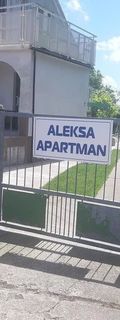 Aleksa Apartman Lesencetomaj