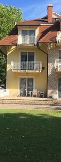 Platán Apartmanház Balatonföldvár