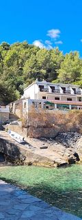 Apartments On the beach Bogomolje