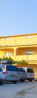 Apartments Milorad M Lopar