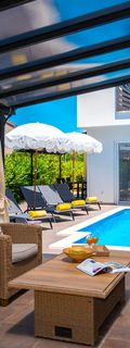 Villa Srima Beach house