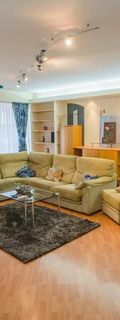 Artsy 3BR flat in Primaverii - most exlcusive area București