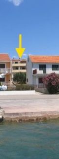 Apartments Frane Brodarica