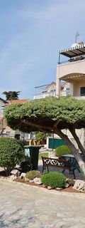 Apartments Ivan by the sea Vodice