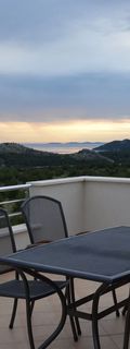 Apartmanok Parkolóhellyel Grebastica, Sibenik - 13365 Grebaštica