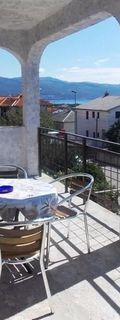 Apartmanok Parkolóhellyel Novi Vinodolski - 5600