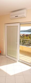 Apartmanok A Tenger Mellett Vinisce, Trogir - 5229 Vinišće