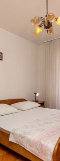 Apartmanok Parkolóhellyel Supetar, Brac - 11278 Supetar