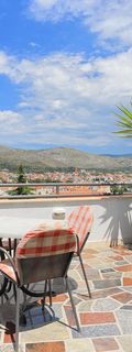 Apartmanok és Szobák Parkolóhellyel Trogir - 4814