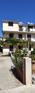 Apartment Bene Primosten