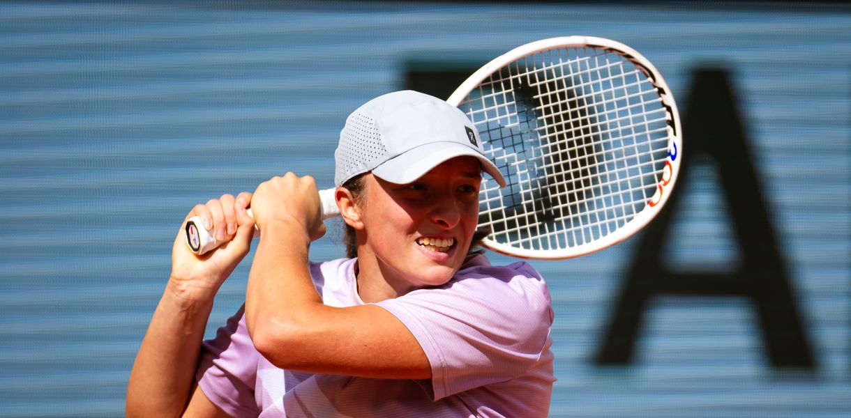 PARIS, FRANCE - MAY 23: Iga Swiatek of Poland during practice ahead of the French Open at Roland Garros on May 23, 2024 in Paris, France (Photo by Robert Prange/Getty Images)