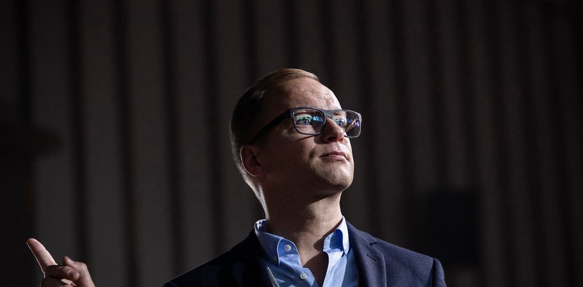 Maciej Stuhr w "Szadzi"