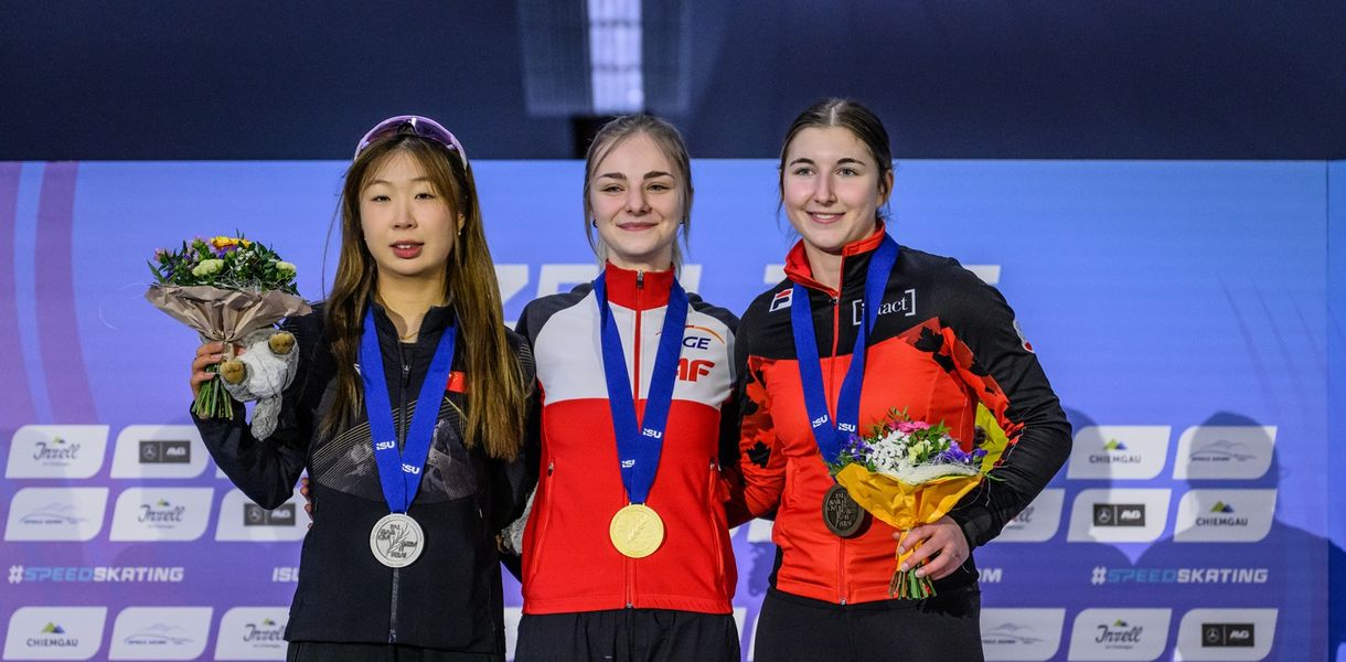 Na zdjęciu w środku: Hanna Mazur
