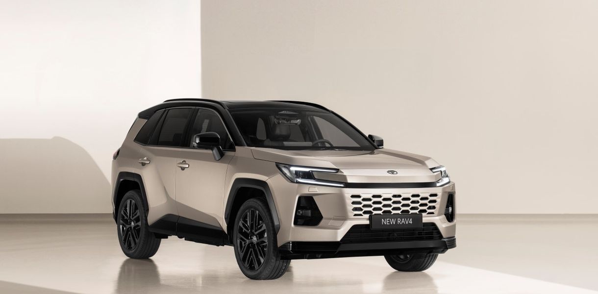 Rodzinny samochód roku? Wybór był prosty: Toyota RAV4 — Samochód Roku ...