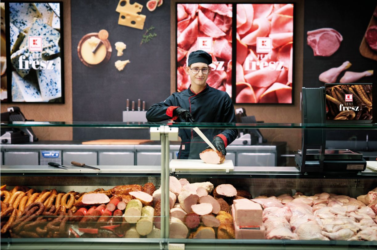 Kaufland w nowej kampanii promuje produkty ze świeżej lady
