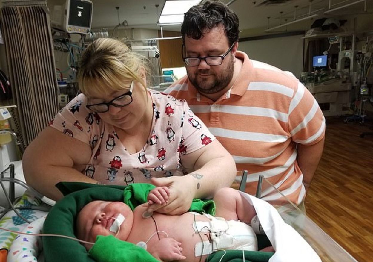 Rekordowy noworodek urodzony w USA. Lekarze Ƅyli w szoku | WP parenting