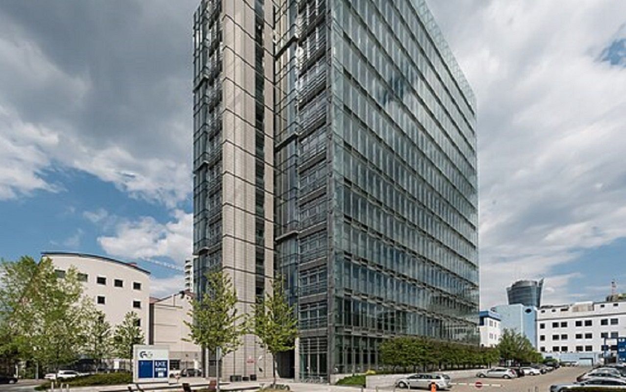 UKE planuje kampanię. Na razie sonduje rynek