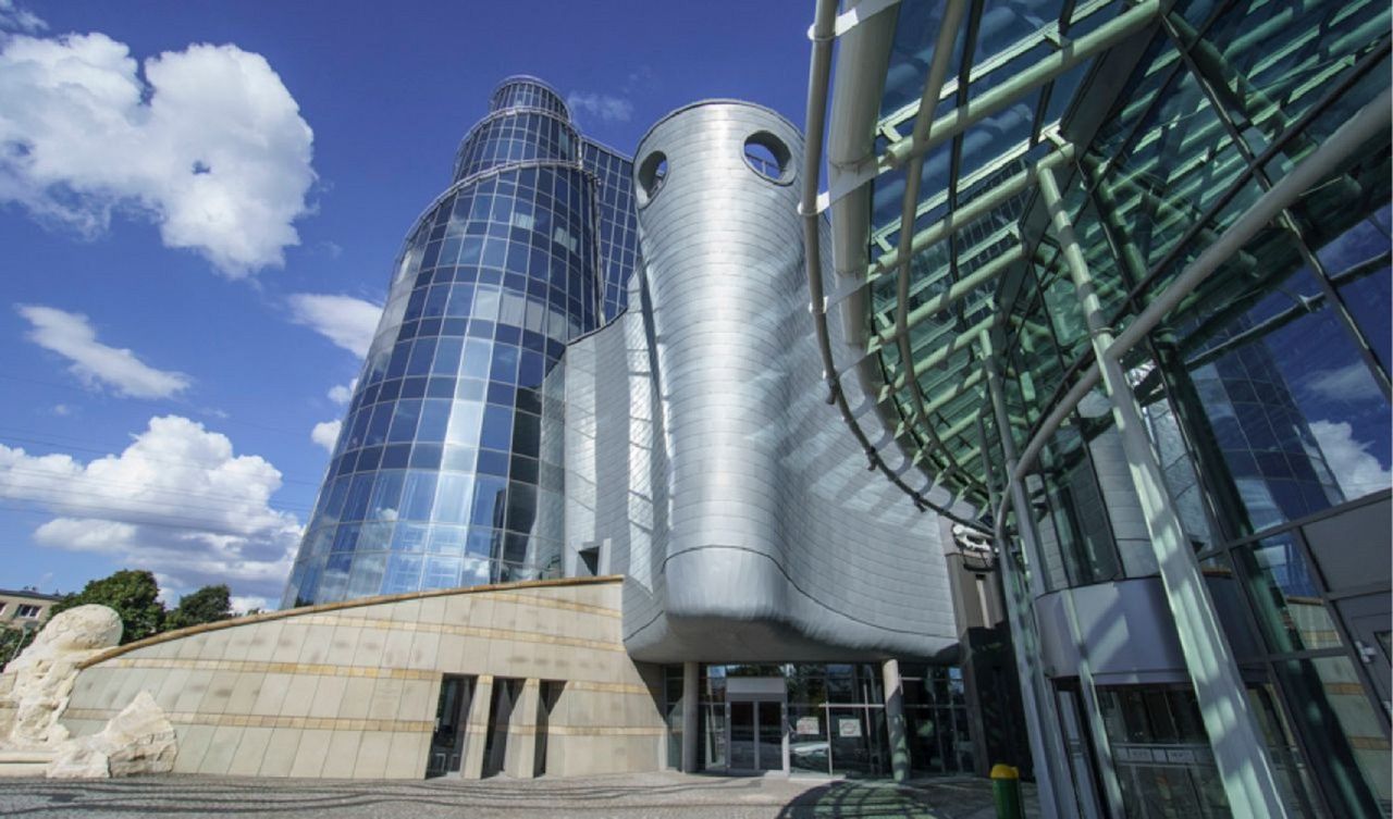 W TVP Info więcej marek, ale mniej spotów. Gigant handlu reklamuje się najczęściej