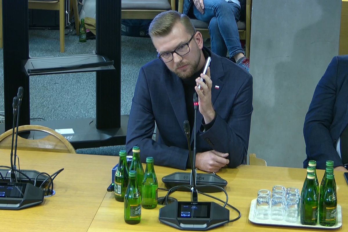 Władze TVP i Polskiego Radia maglowane w Sejmie. Reporter Republiki pytał o garnitury