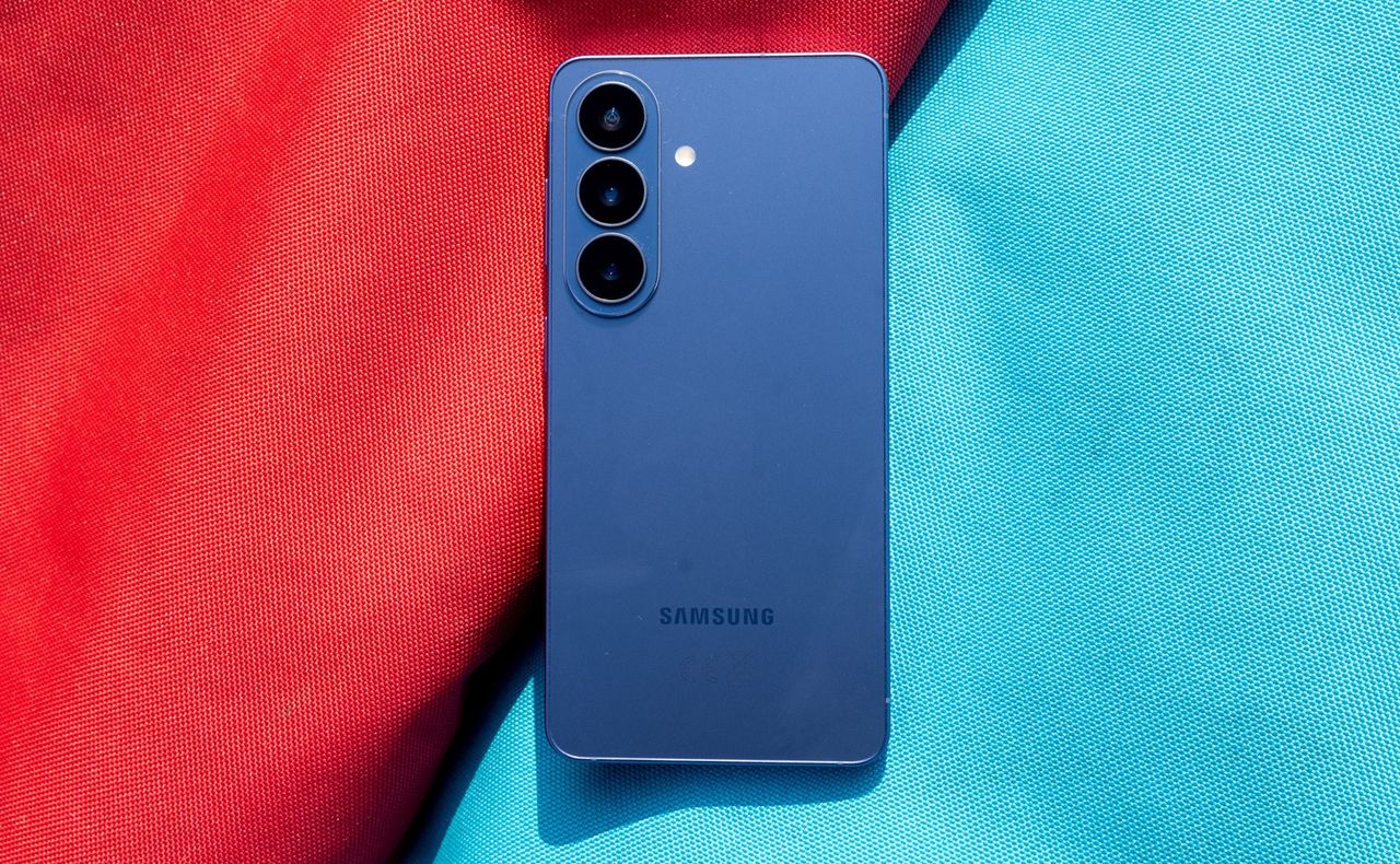 Samsung Galaxy S26 - recenzja. Może warto go sobie odpuścić?