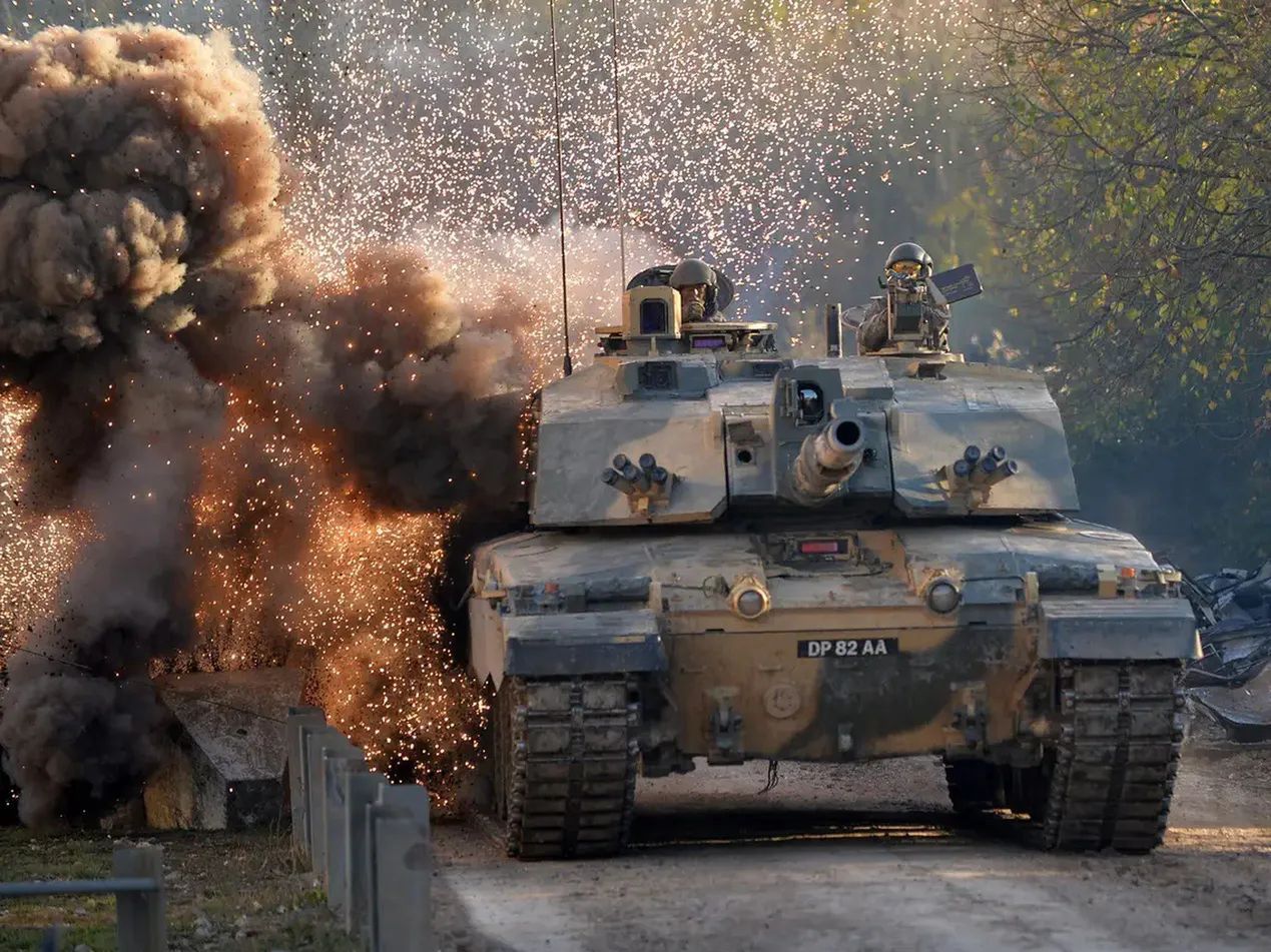 Ukraine's 82nd Airborne Brigade, boosted by British Challenger 2 tanks in  combat against Russia