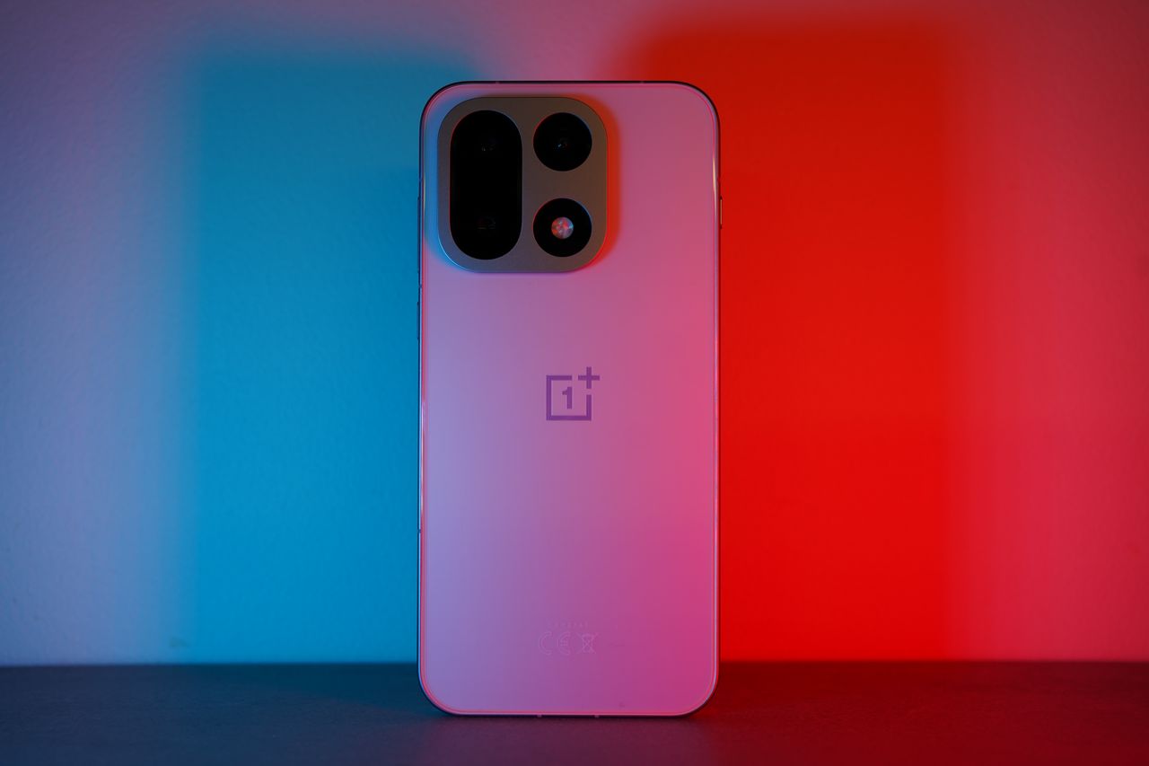 Przyspieszą premierę? OnePlus 16 może zdążyć na rozpoczęcie roku szkolnego