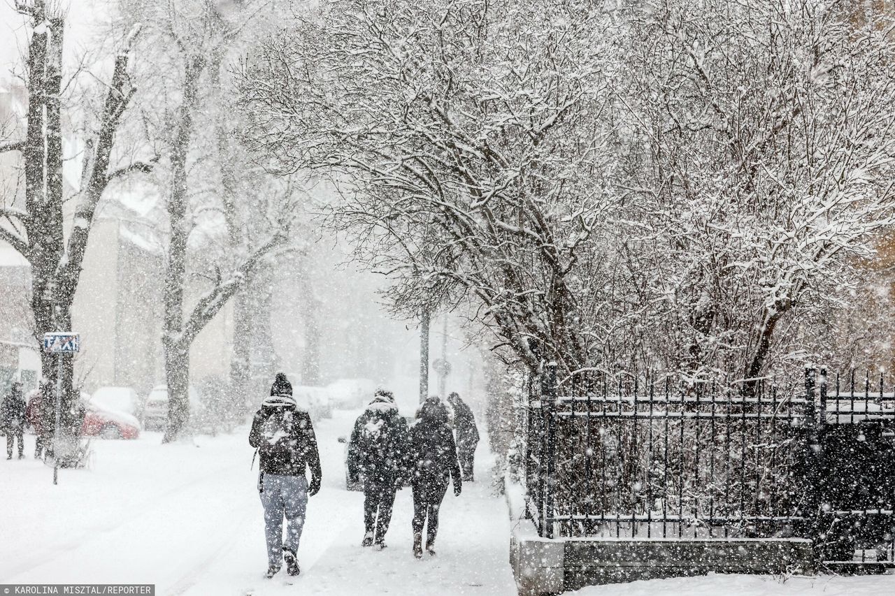 Europe in the grip of heavy snow Matches canceled roads