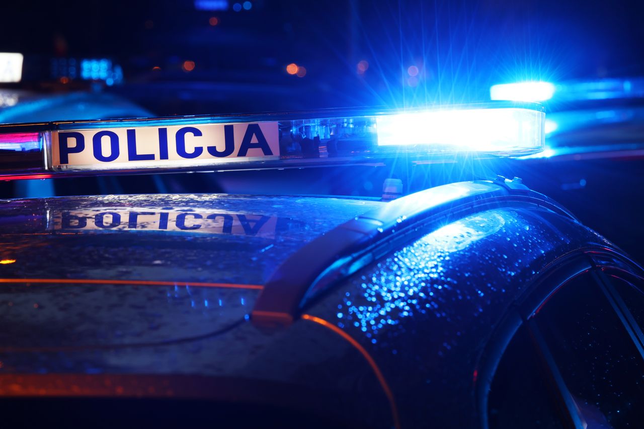 Policja w Sandomierzu alarmuje: kolejne wyłudzenia "na BLIK". Oszuści podszyli się pod szefa i sprzedawcę jacuzzi