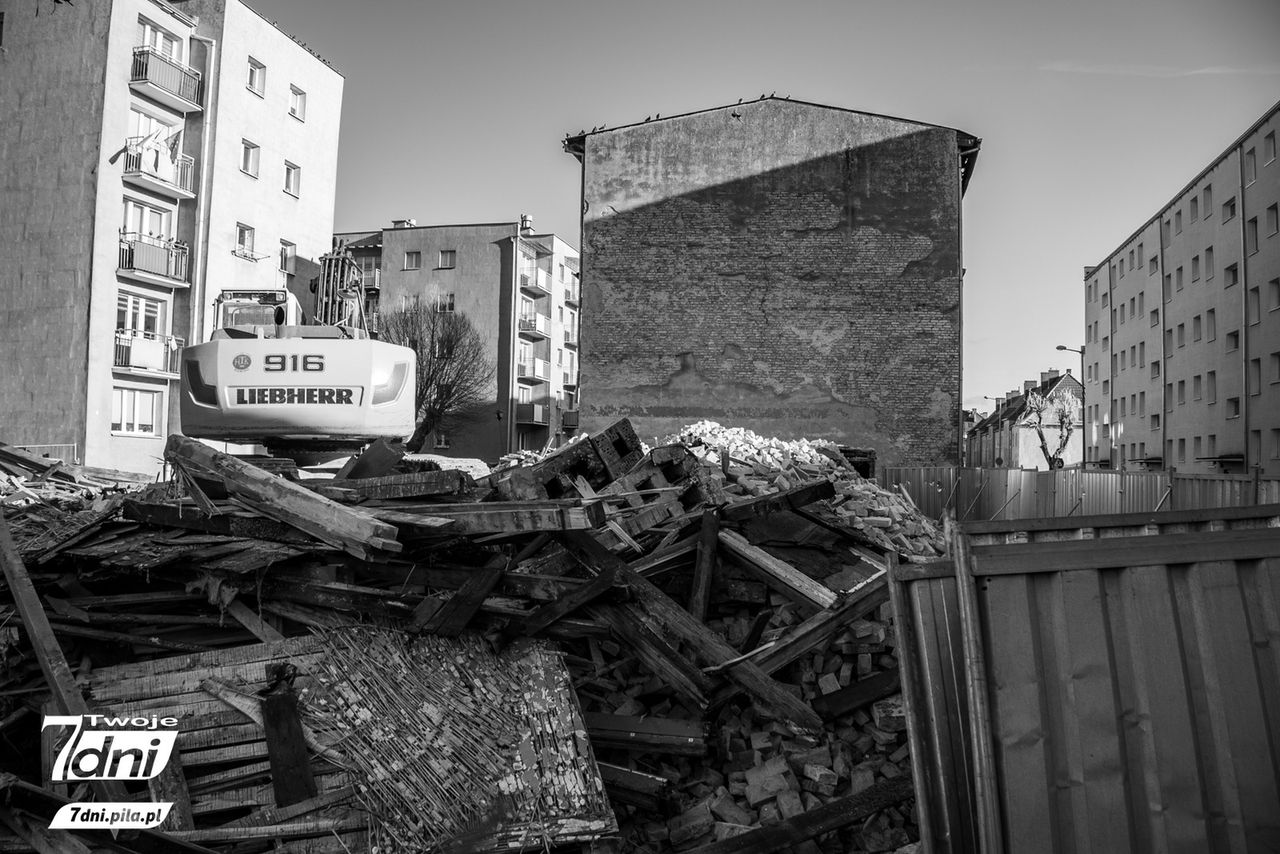 Z Ludowej znikają kolejne kamienice - FOTO