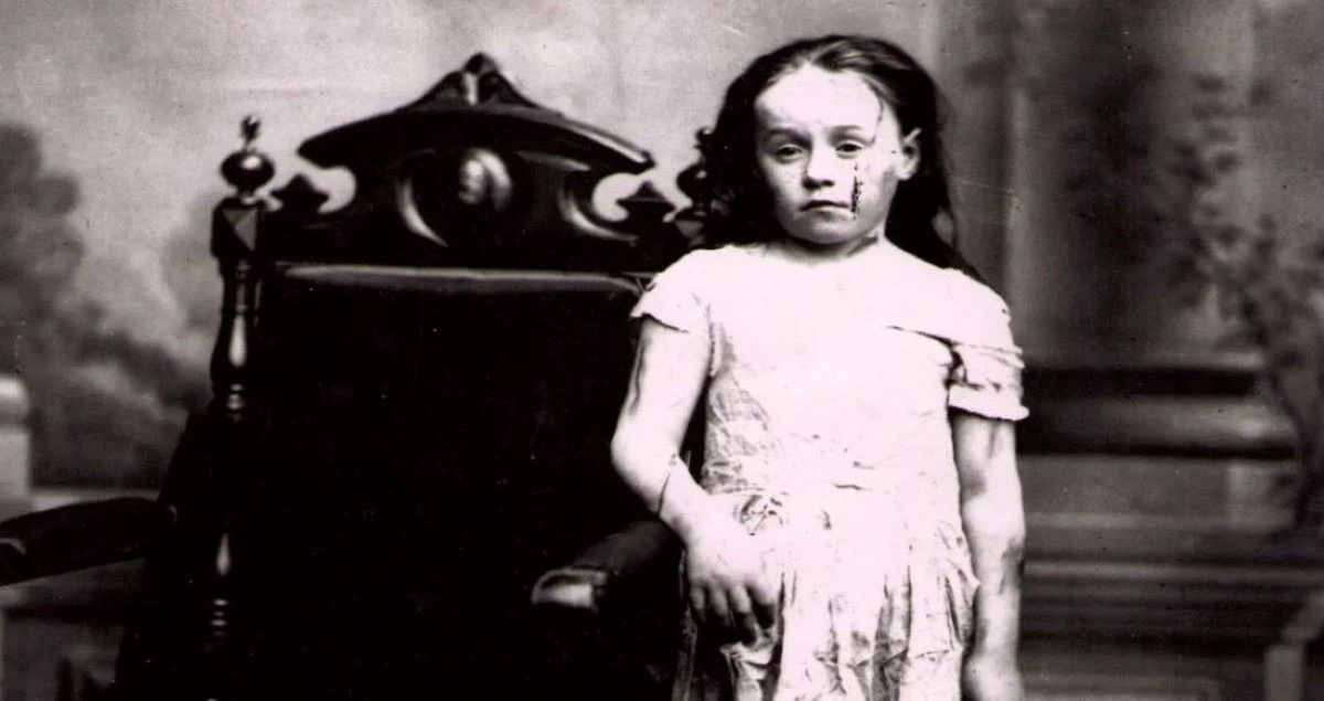 Maltretowana, głodzona i bita. Jej zeznania szokują do dziś