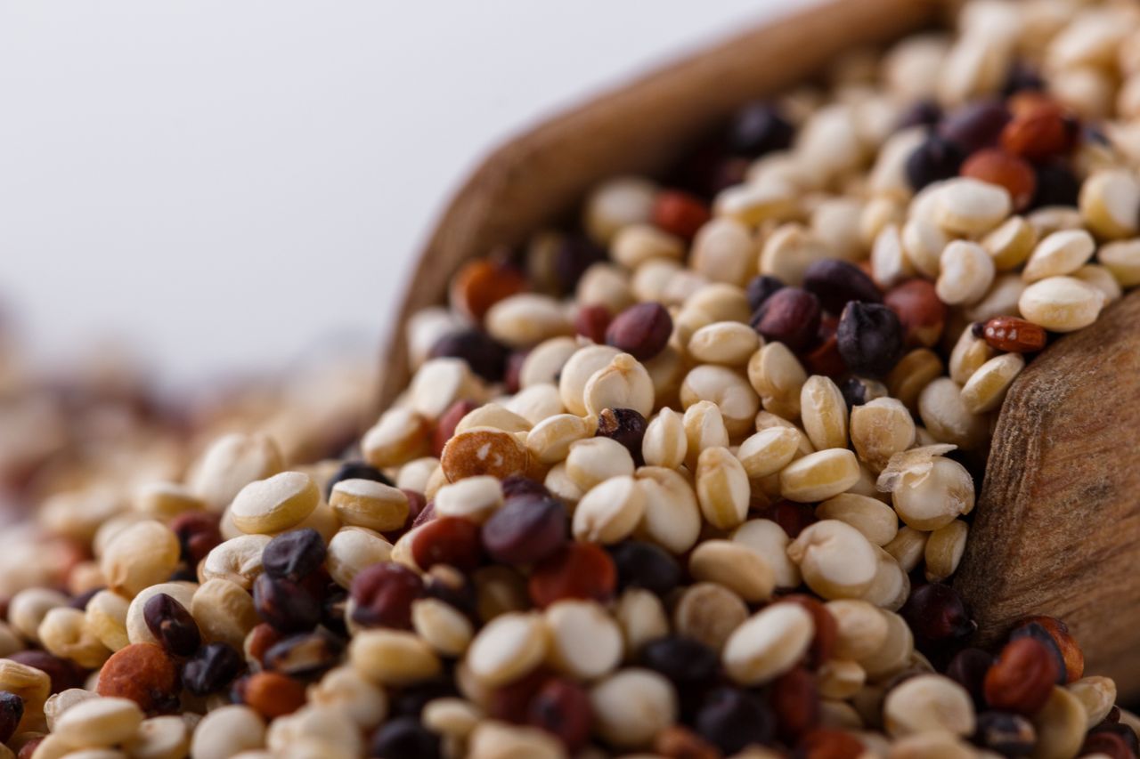 Komosanka na kolację – ciepła miska pełna energii