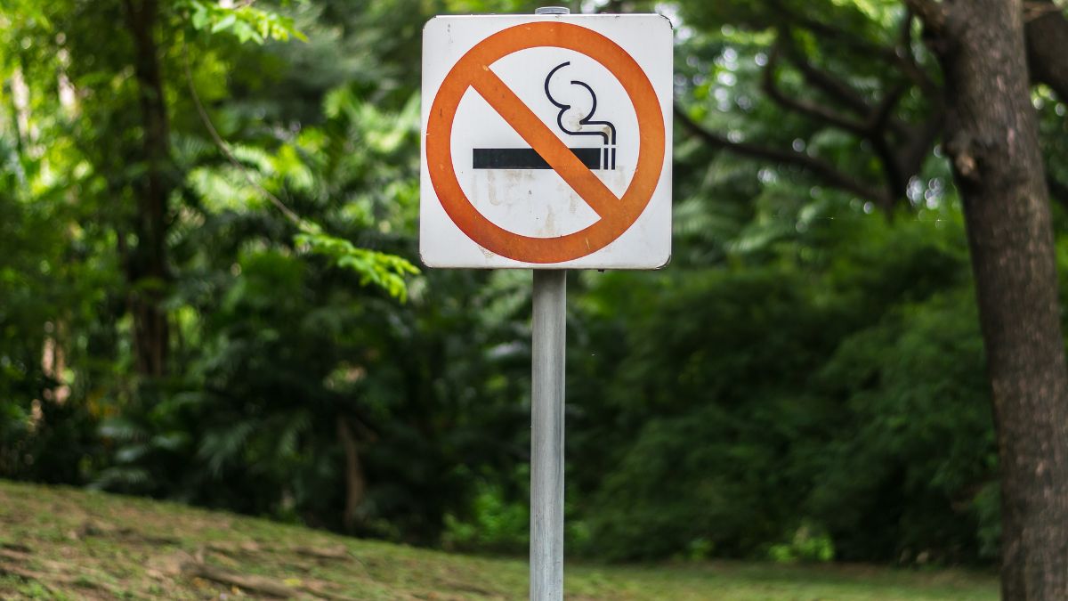 Gigantyczny mandat za palenie w miejscach publicznych