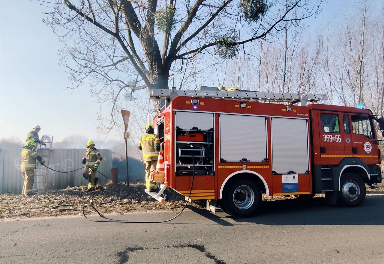 Strażakiem się jest, a nie bywa! Czujność druhen w drodze na szkolenie!