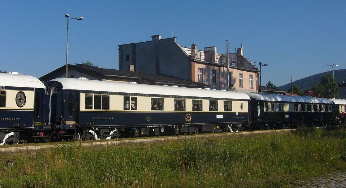 Orient Express. Najsłynniejsze połączenie kolejowe świata